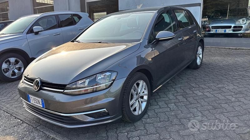 Usata VW Golf VII Highline 116 CV (85 kW) 2019 Grigio Berlina