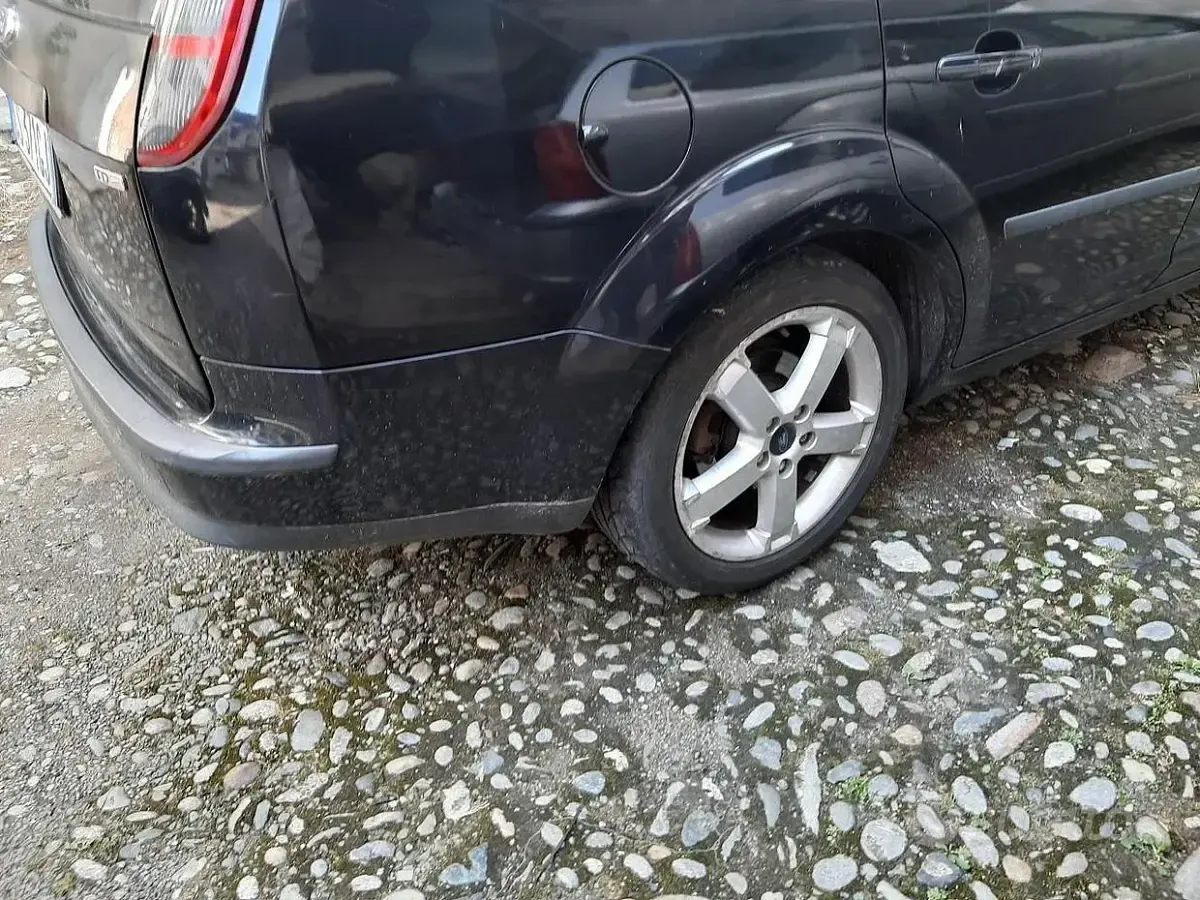 Usata Ford Focus 136 CV (100 kW) 2004 Nero Station wagon