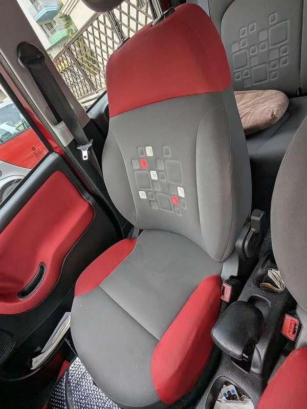 Usata Fiat Panda Lounge 84 CV (61 kW) 2015 Rosso Utilitaria