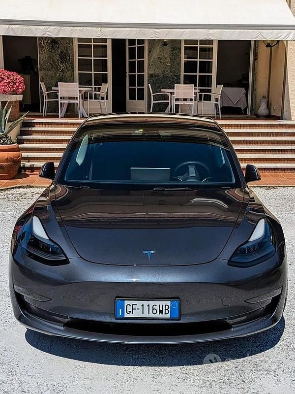 Usata Tesla Model 3 Long Range AWD 366 kW (498 CV) 2021 Berlina