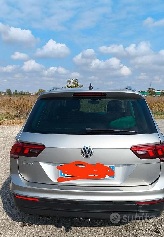Usata VW Tiguan 150 CV (110 kW) 2019 Grigio SUV