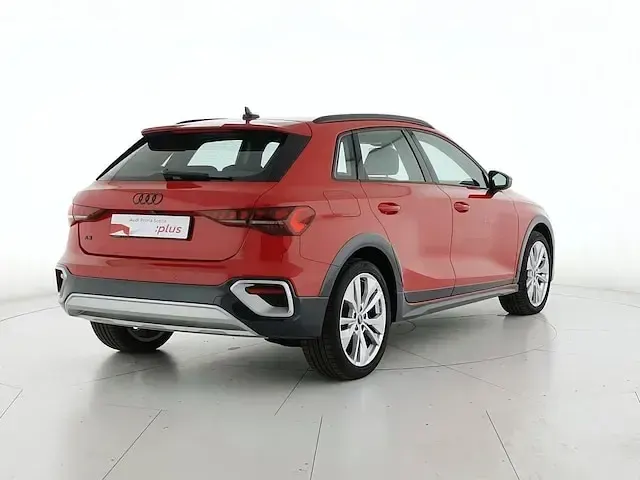 Usata Audi A3 Advanced 150 CV (110 kW) 2024 Rosso Berlina