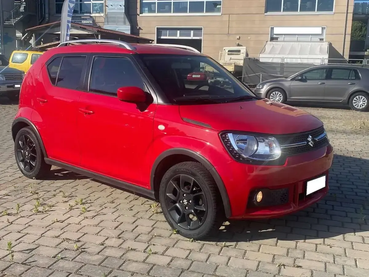 Usata Suzuki Ignis 90 CV (66 kW) 2017 Rosso SUV