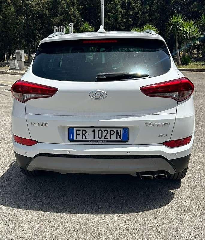 Usata Hyundai Tucson Comfort 136 CV (100 kW) 2018 Bianco SUV