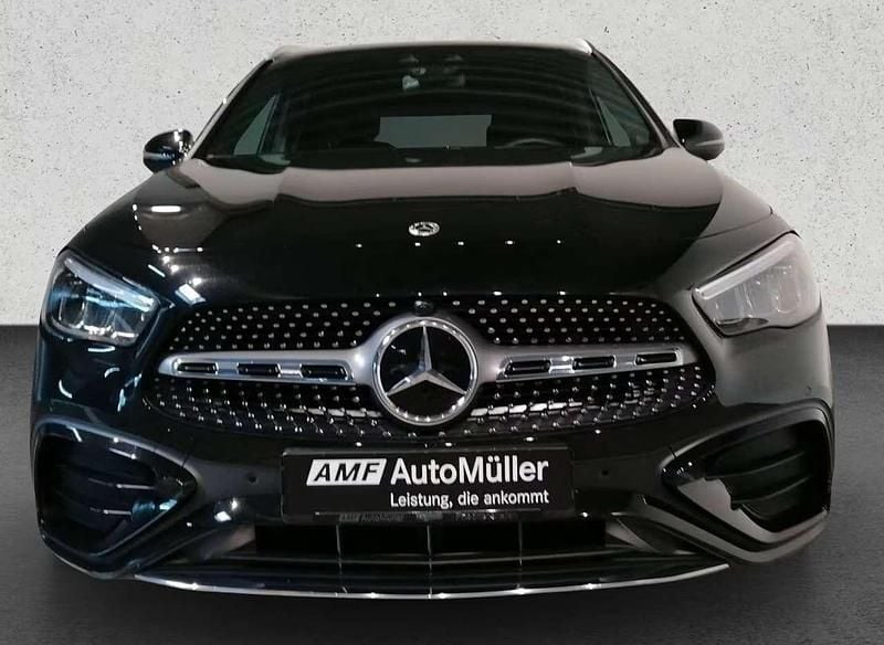 Usata Mercedes GLA200 AMG 150 CV (110 kW) 2024 Nero SUV
