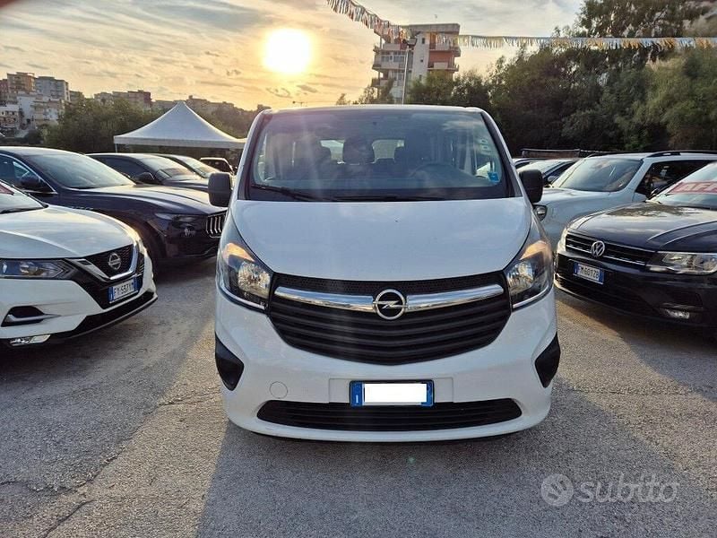 Usata Opel Vivaro 120 CV (88 kW) 2019 Bianco Monovolume