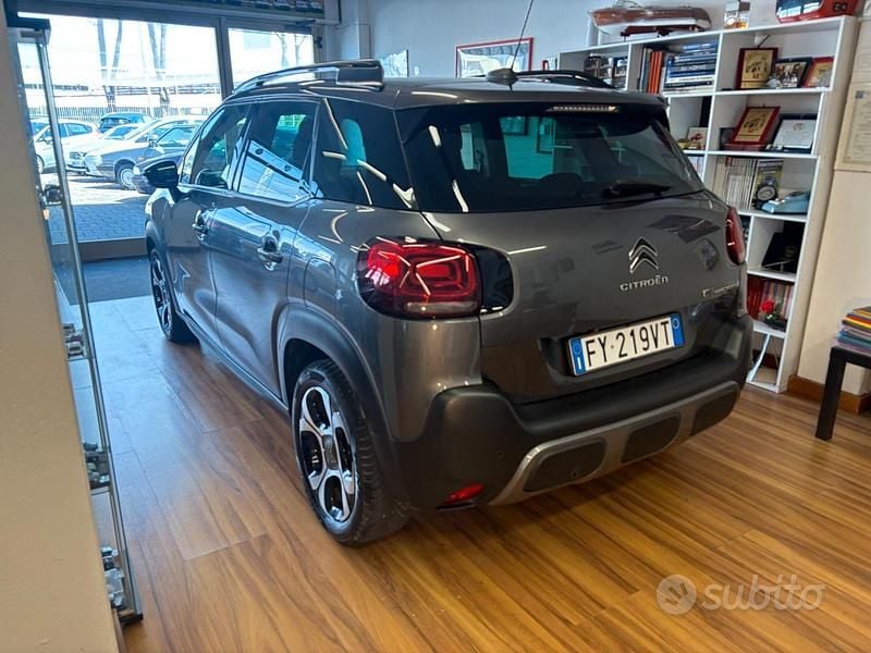 Usado Citroën C3 Aircross Shine 102 HP (75 kW) 2020 Cinzento SUV