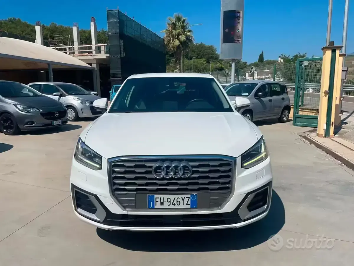Usata Audi Q2 Admired 116 CV (85 kW) 2019 Bianco SUV