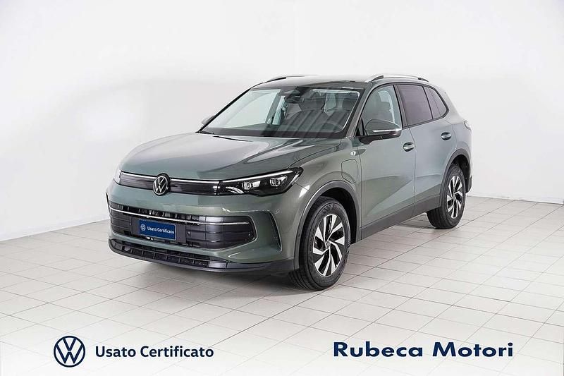 Usata VW Tiguan Edition 204 CV (150 kW) 2025 Verde SUV