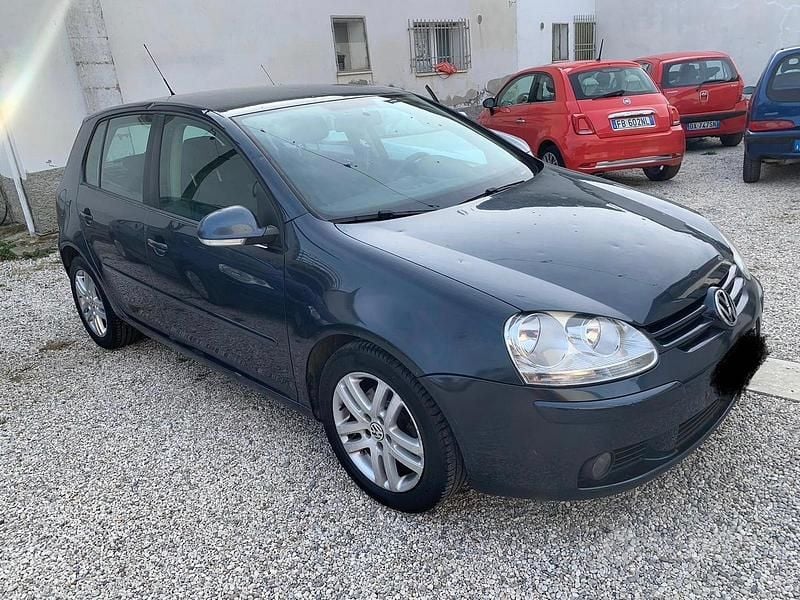 Usata VW Golf V Comfortline 101 CV (74 kW) 2007 Nero Berlina