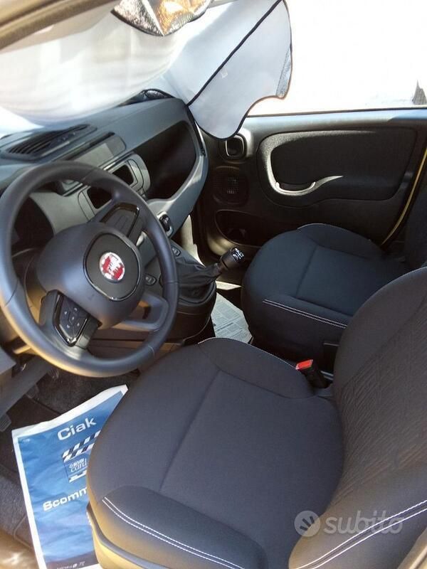 Nuova Fiat Panda 69 CV (50 kW) 2025 Giallo Utilitaria