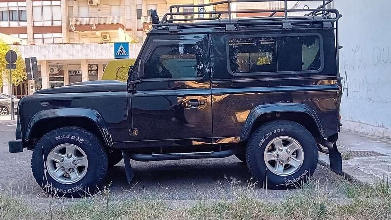 Usata 2008 Land Rover Defender SE SUV | 30.000 € (Super prezzo) - Immagine 1/4