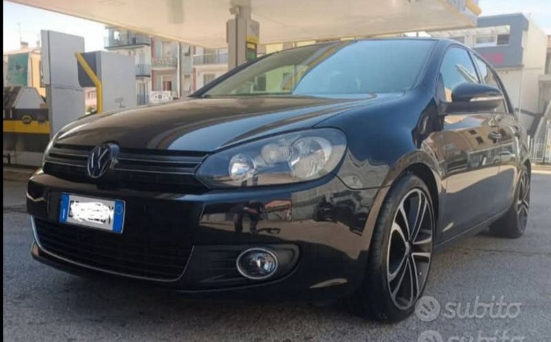 Nero Usata 2010 VW Golf VI Due volumi | 11.950 € - Immagine 1/4