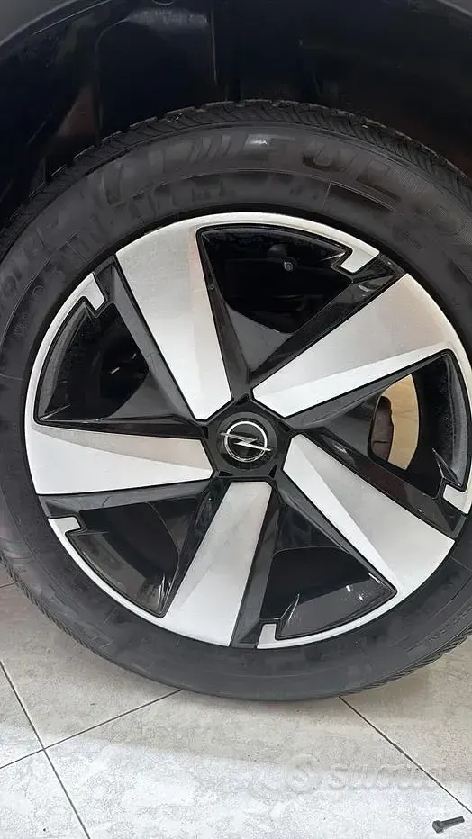 Usata Opel Crossland Elegance 83 CV (61 kW) 2022 Bianco SUV