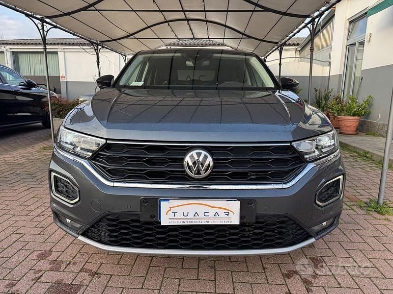Usata VW T-Roc Advance 116 CV (85 kW) 2018 Grigio SUV