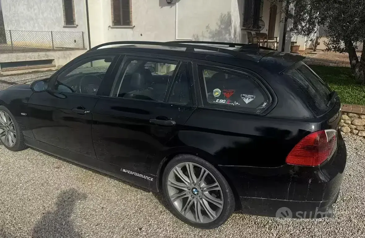Usata BMW 318 Efficient Dynamics 122 CV (89 kW) 2006 Nero Station wagon