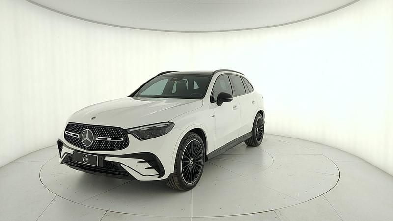 Usata Mercedes GLC220 AMG Line Premium Plus 197 CV (144 kW) 2023 Bianco polare SUV