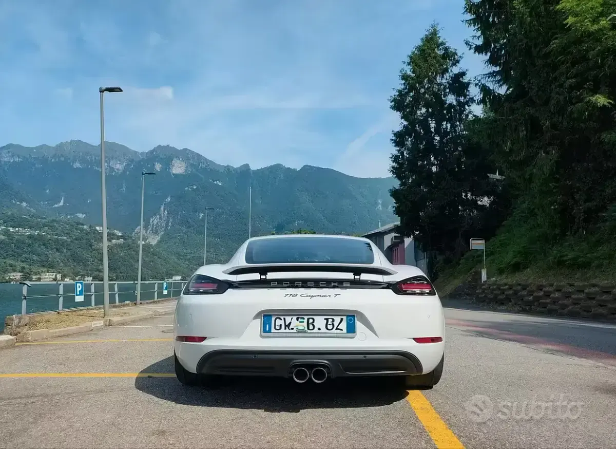 Usata Porsche 718 Cayman T 300 CV (220 kW) 2019 Bianco Coupé