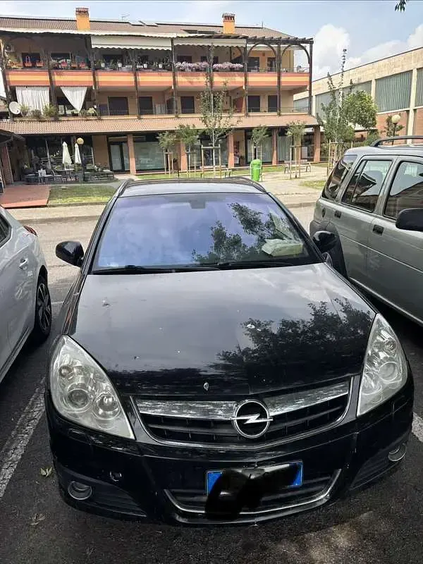 Usata Opel Signum Elegance 150 CV (110 kW) 2006 Utilitaria