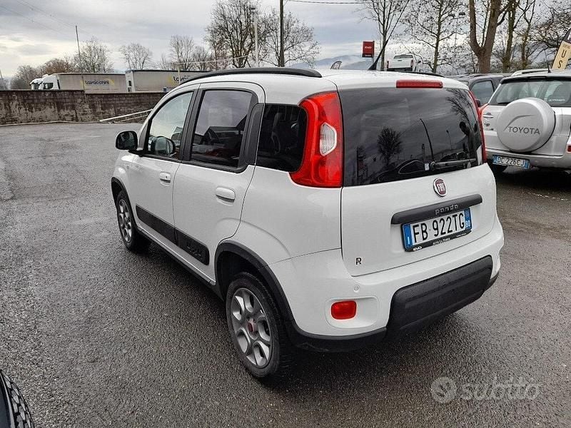 Usata Fiat Panda 4x4 S 95 CV (69 kW) 2015 Bianco Utilitaria