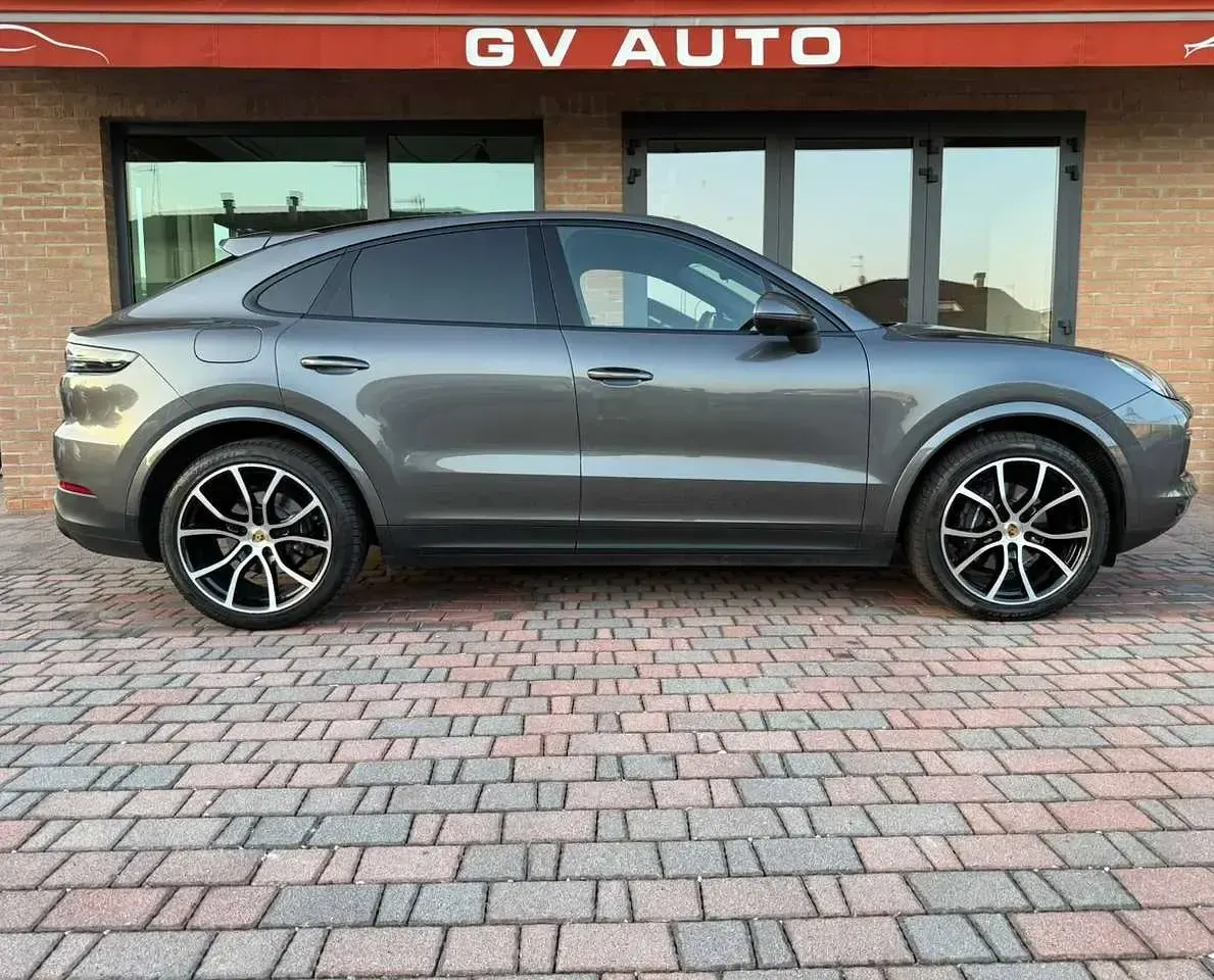 Usata Porsche Cayenne 340 CV (250 kW) 2020 Grigio SUV