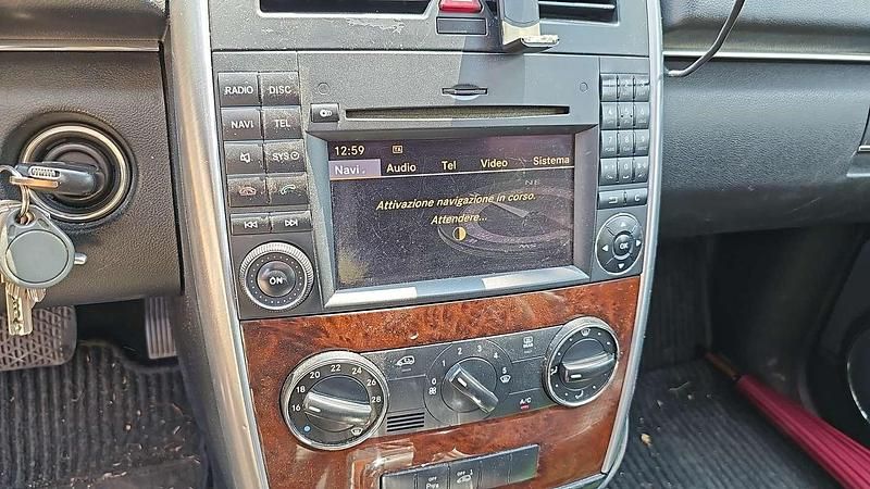 Usata Mercedes B180 Chrome 116 CV (85 kW) 2009 Nero Monovolume