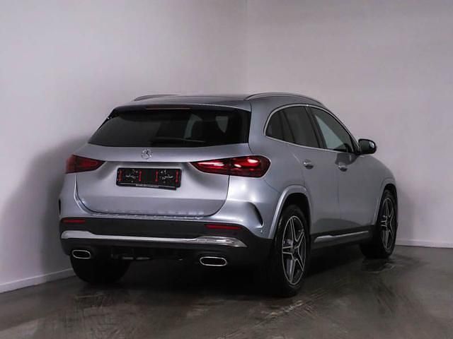 Nuova Mercedes GLA180 Advanced Plus 136 CV (100 kW) 2025 Argento SUV
