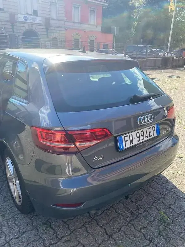 Usata Audi A3 Business 116 CV (85 kW) 2019 Grigio Berlina