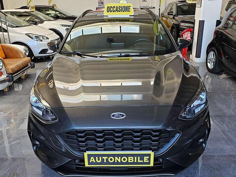 Usata Ford Focus ST-Line 125 CV (91 kW) 2020 Grigio Station wagon