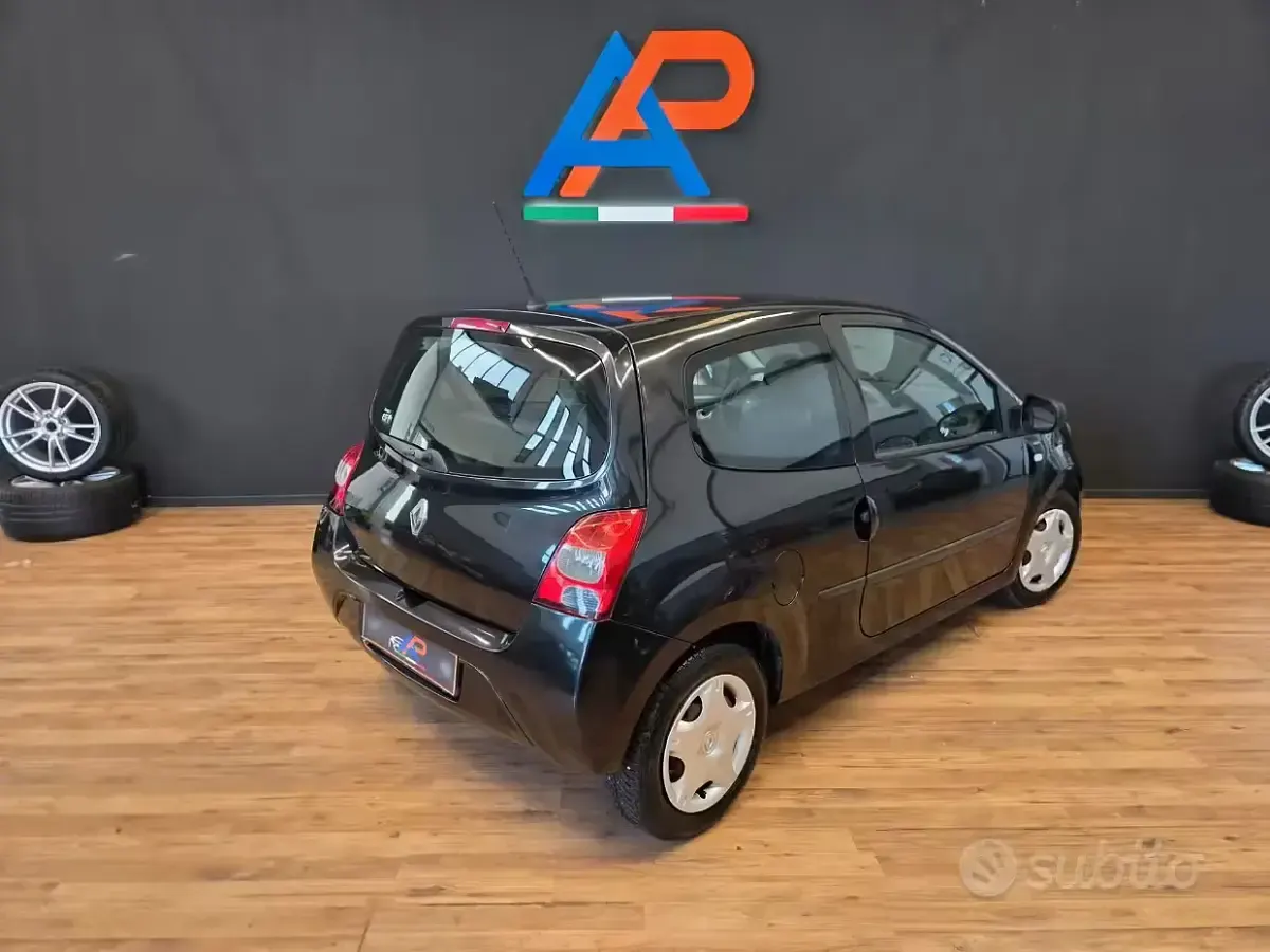 Usata Renault Twingo 76 CV (55 kW) 2012 Grigio Utilitaria