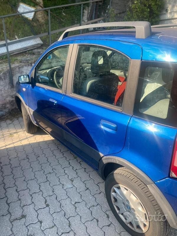 Usata Fiat Panda 4x4 2007 Blu Utilitaria