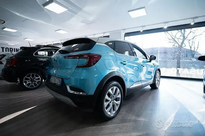 Usata Renault Captur Intens 160 CV (117 kW) 2020 Azzurro SUV