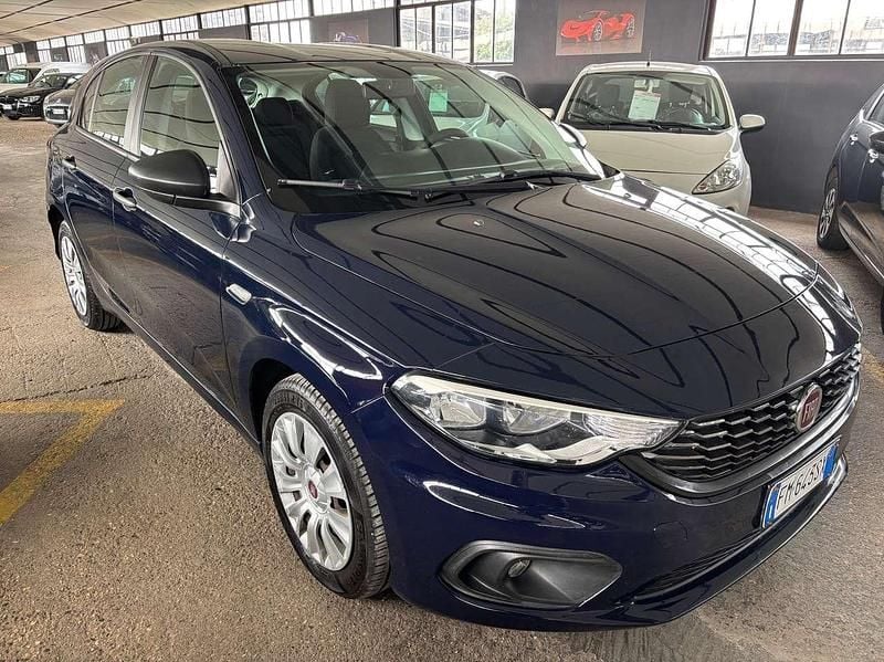 Usata Fiat Tipo Business 95 CV (69 kW) 2017 Blu/azzurro Berlina