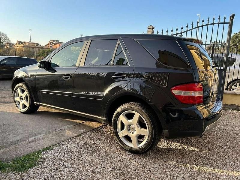 Usata Mercedes ML320 224 CV (164 kW) 2007 SUV