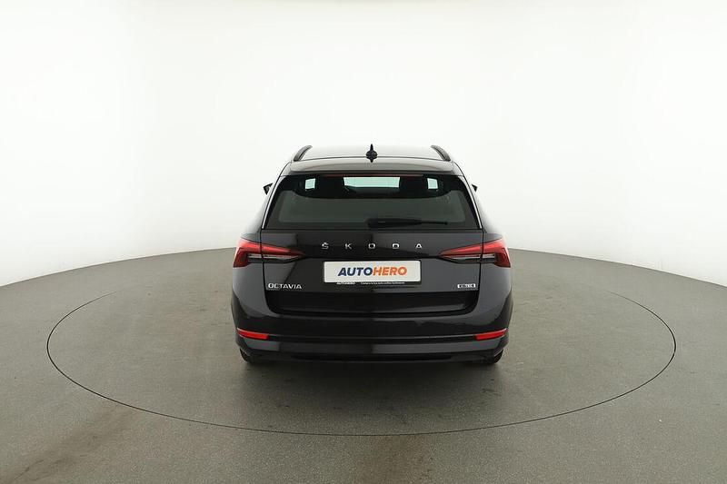 Usata Skoda Octavia Executive 110 CV (80 kW) 2021 Nero Station wagon
