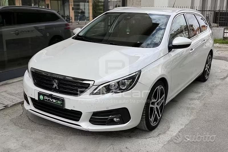 Usata Peugeot 308 Allure 120 CV (88 kW) 2017 Bianco Station wagon