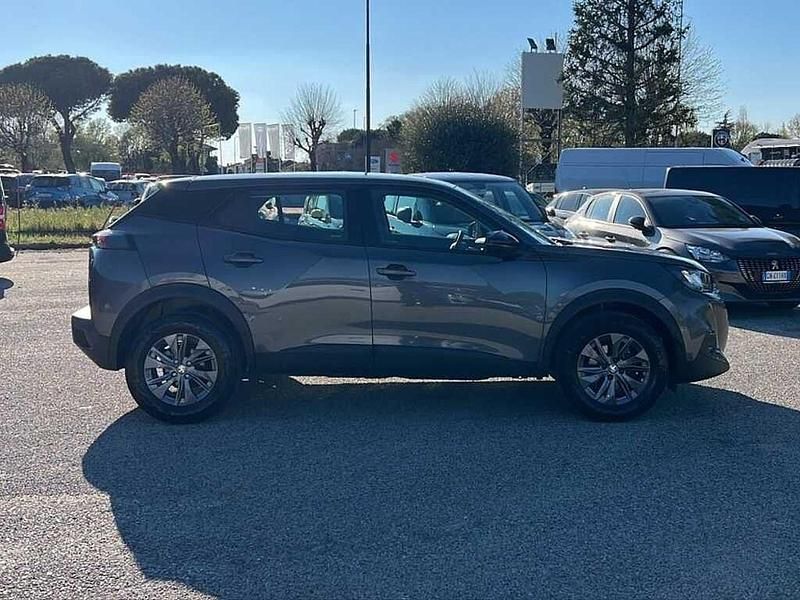 Usata Peugeot 2008 Active 101 CV (74 kW) 2022 Grigio platinum SUV