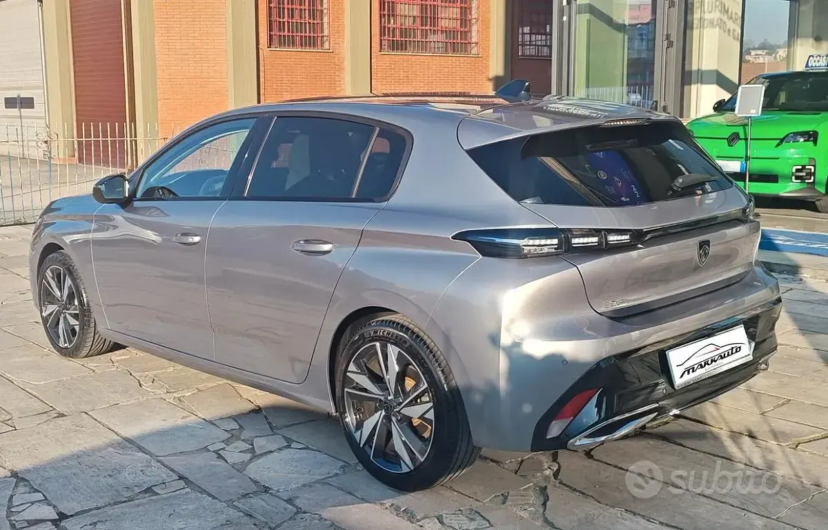 Usata Peugeot 308 Allure 131 CV (96 kW) 2022 Argento Berlina