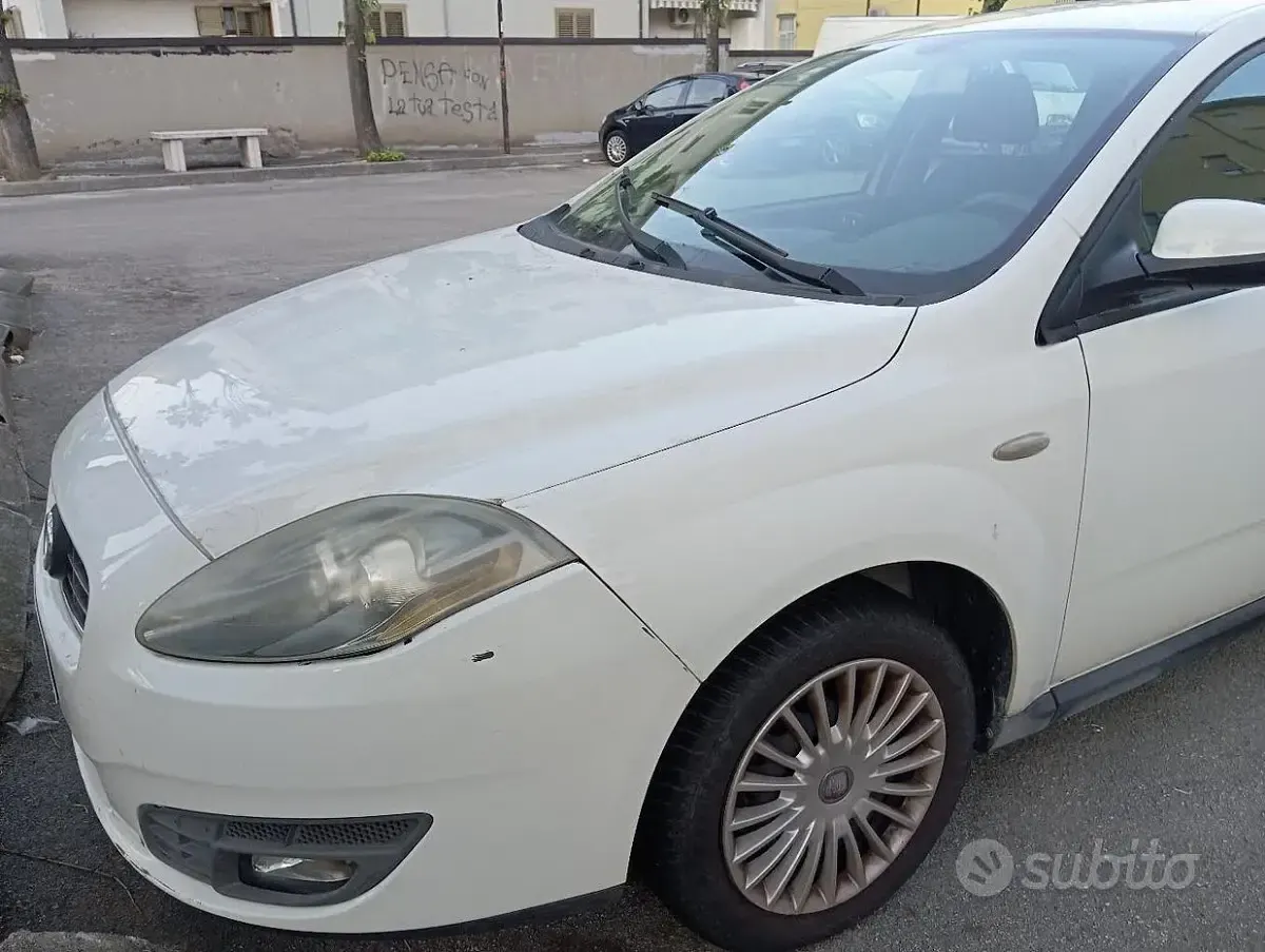 Usata Fiat Croma 120 CV (88 kW) 2011 Bianco Station wagon