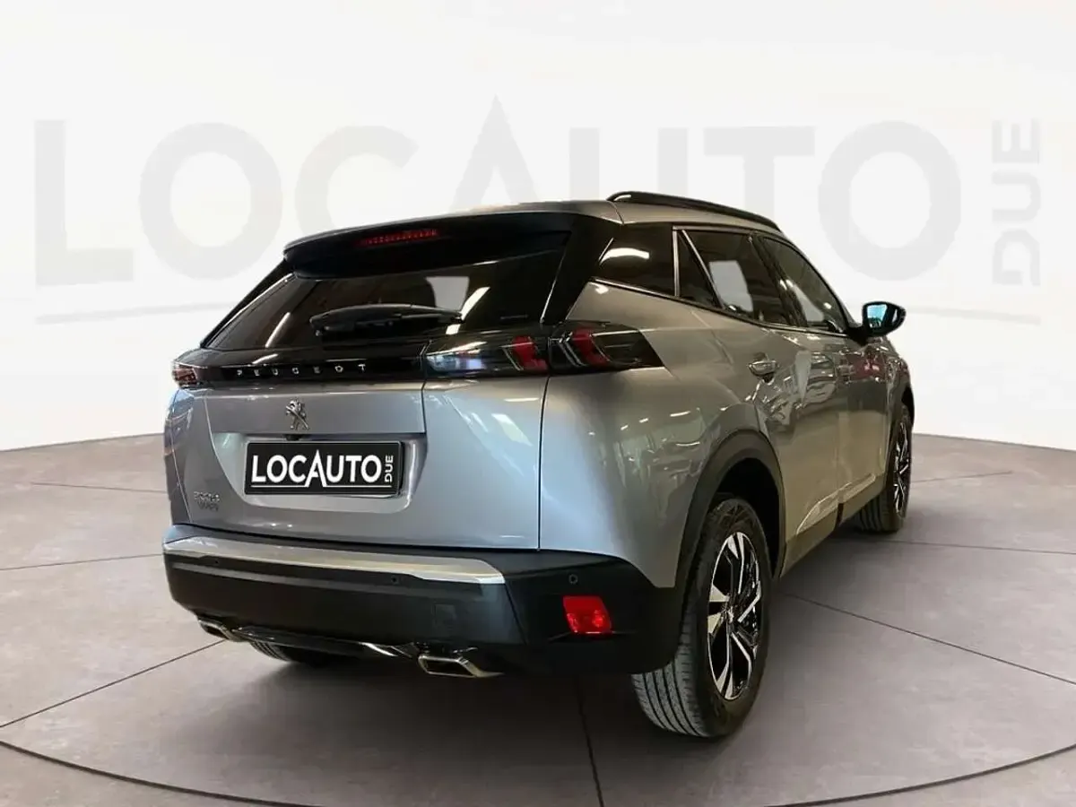 Usata Peugeot 2008 Allure 131 CV (96 kW) 2023 Grigio SUV