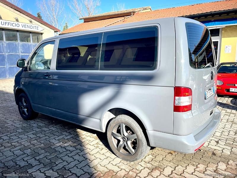 Usata VW Transporter 84 CV (61 kW) 2013 Gray Furgone