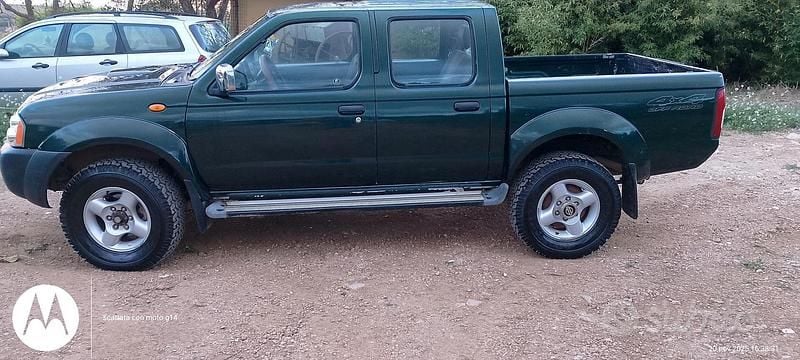 Usata 2004 Nissan Navara Pick-up | 9500 € (Super prezzo) - Immagine 1/4