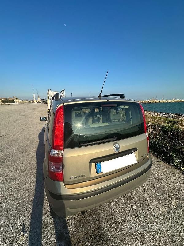 Usata Fiat Panda 70 CV (51 kW) 2006 Utilitaria