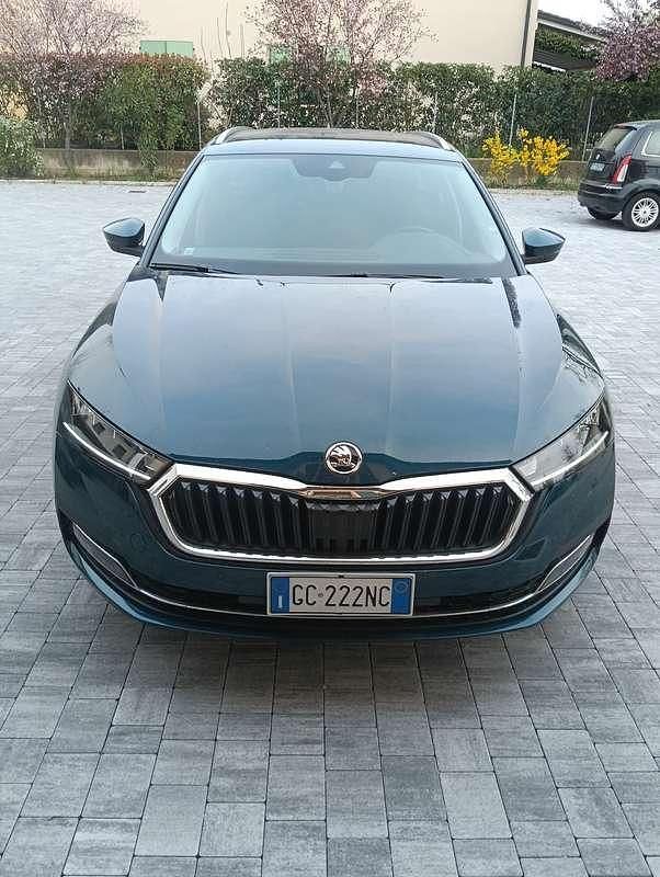 Usado Skoda Octavia G-TEC Style 131 CV (96 kW) 2020 Azul Familiar