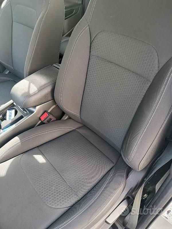 Usata Ford Kuga Business Edition 120 CV (88 kW) 2019 Grigio SUV