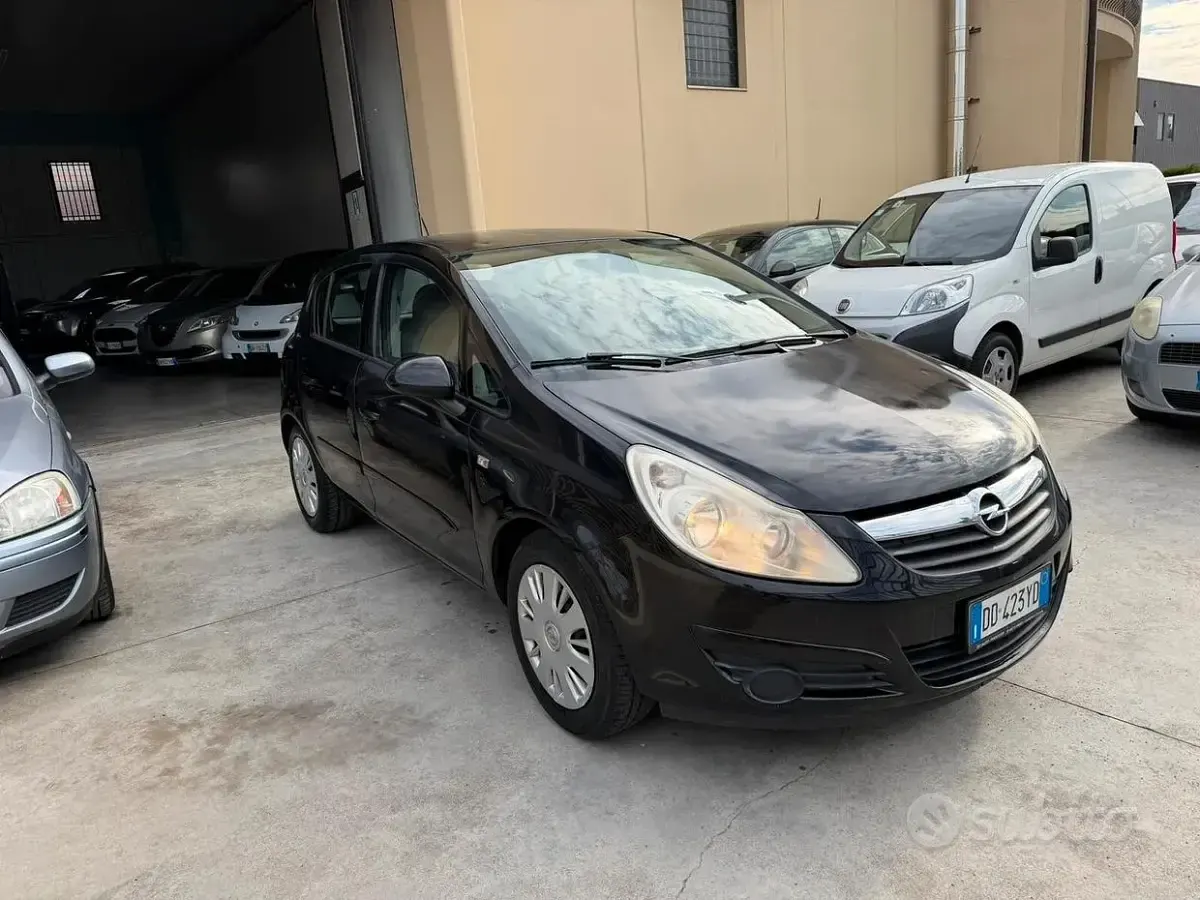Usata Opel Corsa Cosmo 80 CV (58 kW) 2007 Nero Utilitaria