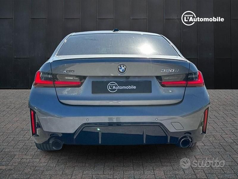 Usata BMW 320e M Sport 190 CV (139 kW) 2025 Grigio Berlina