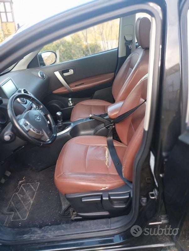 Nero Usata 2006 Nissan Qashqai SUV | 1000 € - Immagine 1/4