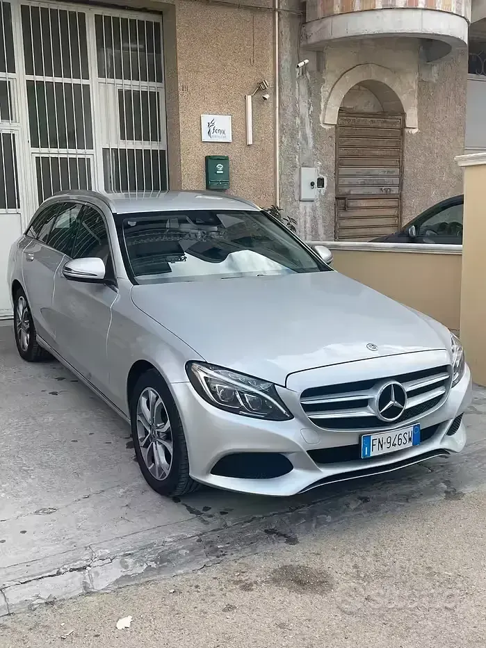 Usata Mercedes C200 160 CV (117 kW) 2018 Grigio Station wagon