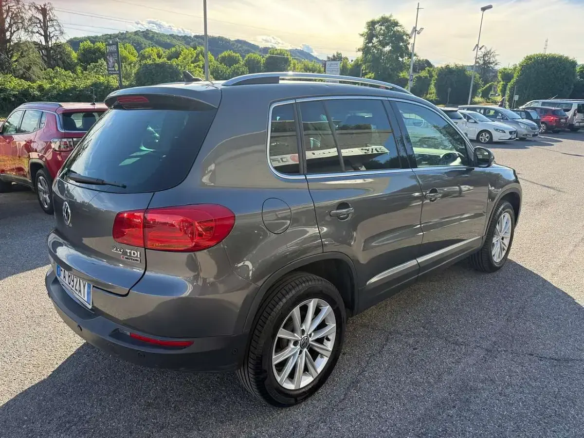 Usata VW Tiguan Sportline 150 CV (110 kW) 2015 Grigio SUV